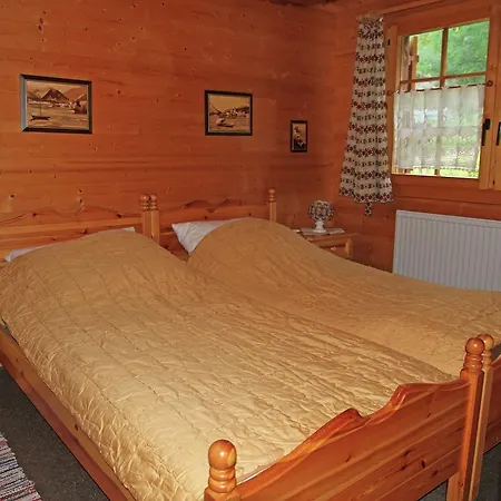 Cozy In With Open Kitchen *
